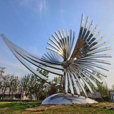 Decorative Abstract Stainless Steel Sculpture Exceptional Durability For Outside/park/Garden